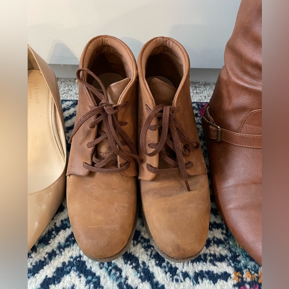 Clarks brown heeled booties